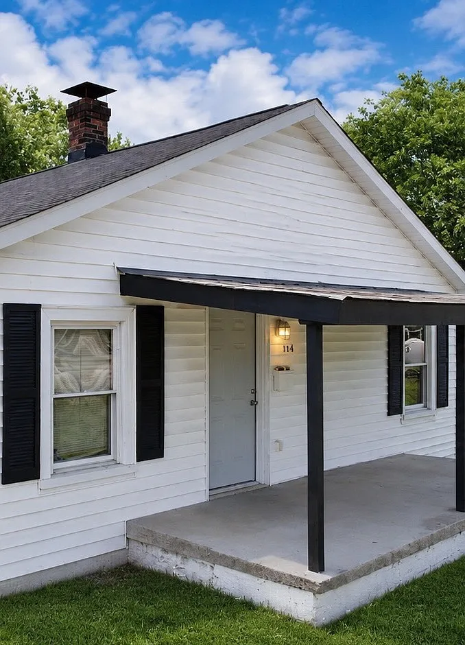 3 bed, 1280 sqft, $1,650 — Photo 1