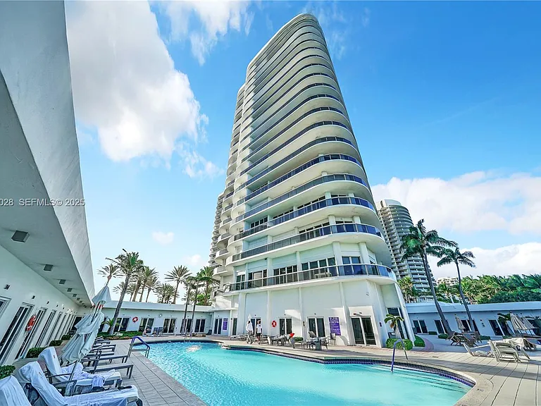9601 Collins Ave #809 — Photo 21