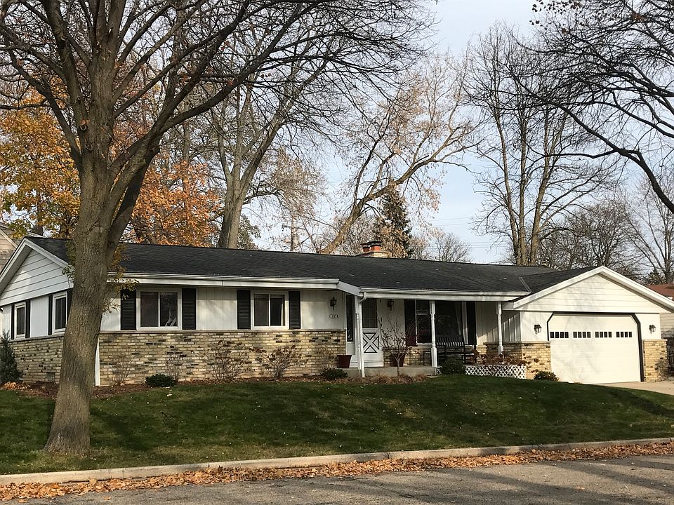 1st image of 11838 W Gilbert Ave