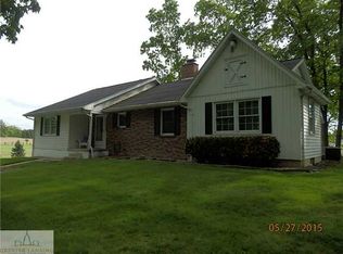 13734 Upton Rd, Bath, MI 48808