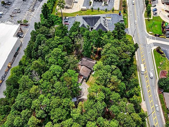 3rd image of 3430 Acworth Due West Rd NW #1