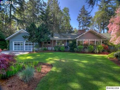 884 Woodland Dr, Silverton, OR, 97381