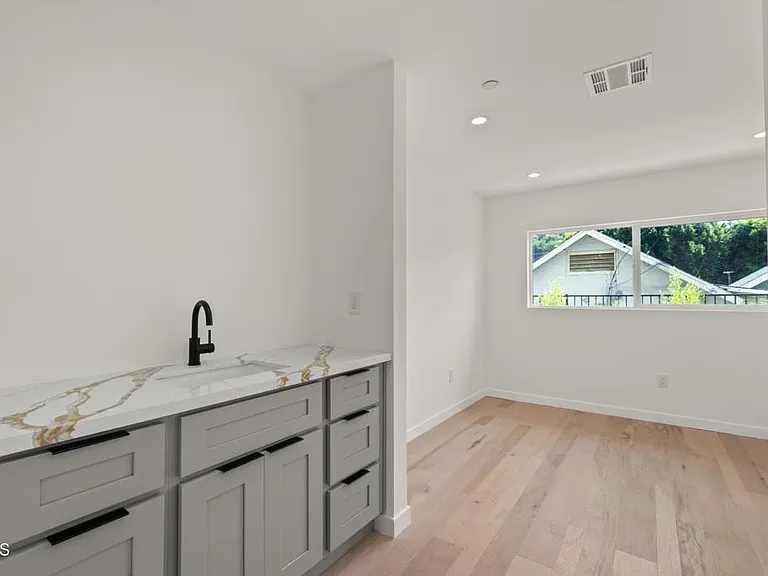 3564 N Eagle Rock Blvd #1 — Photo 13