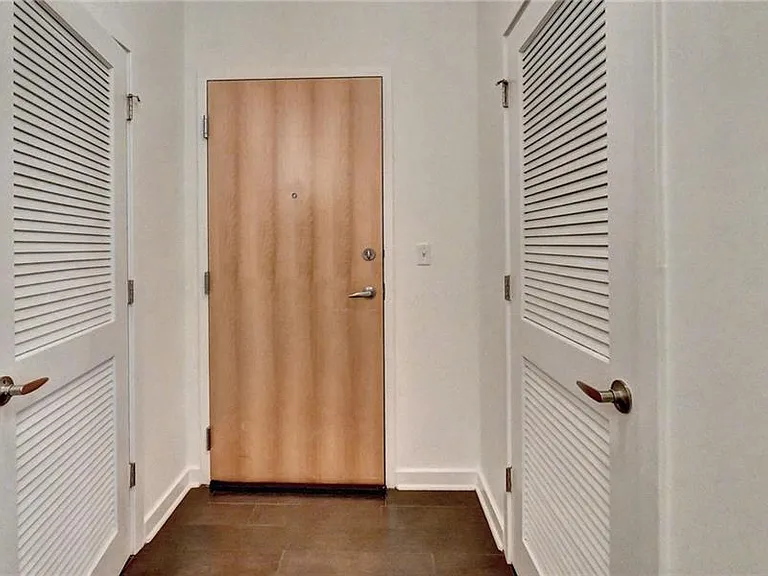 400 W Peachtree St NW #711 — Photo 6