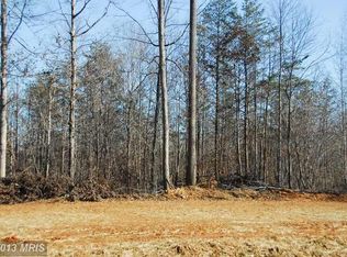 60 Serene Hills Dr, Fredericksburg, VA 22406