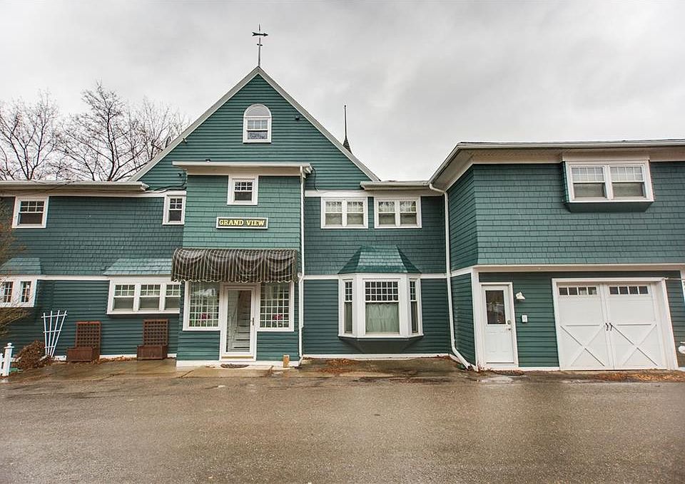 Marika♡ Marika Round Cabochon Tourmaline & Diamond Flower Medallion Charm