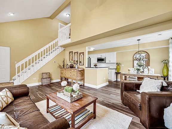 4th image of 1356 N Knollwood Dr