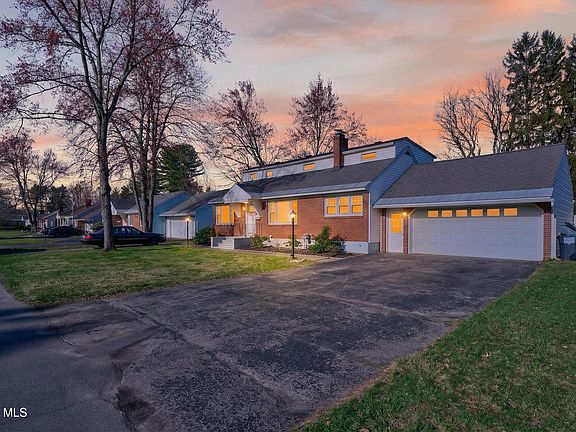 4th image of 9 Mullen Drive