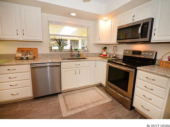 4th image of 525 Faulkner St