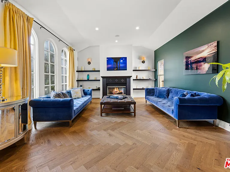 725 Oxford Ave — Photo 9