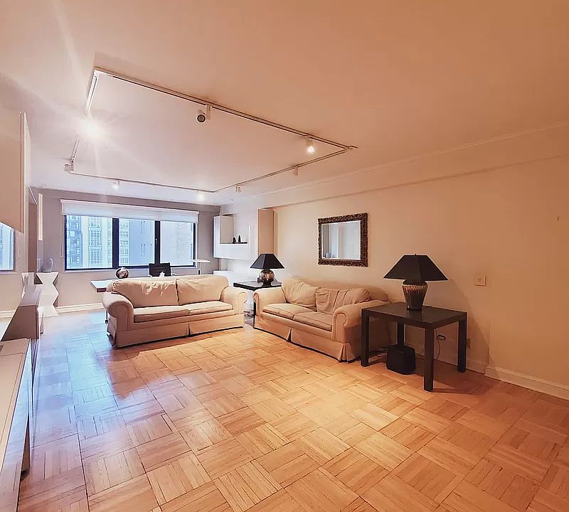 1st image of 116 Central Park S #D9