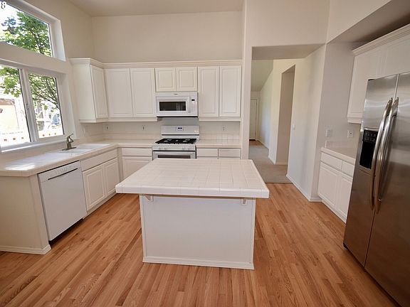 4th image of 30639 NW Turel Dr