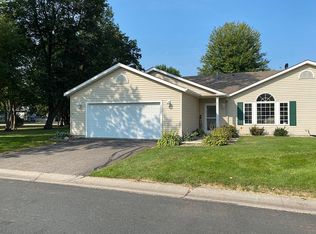 2013 Cottage Trl, North Mankato, MN 56003