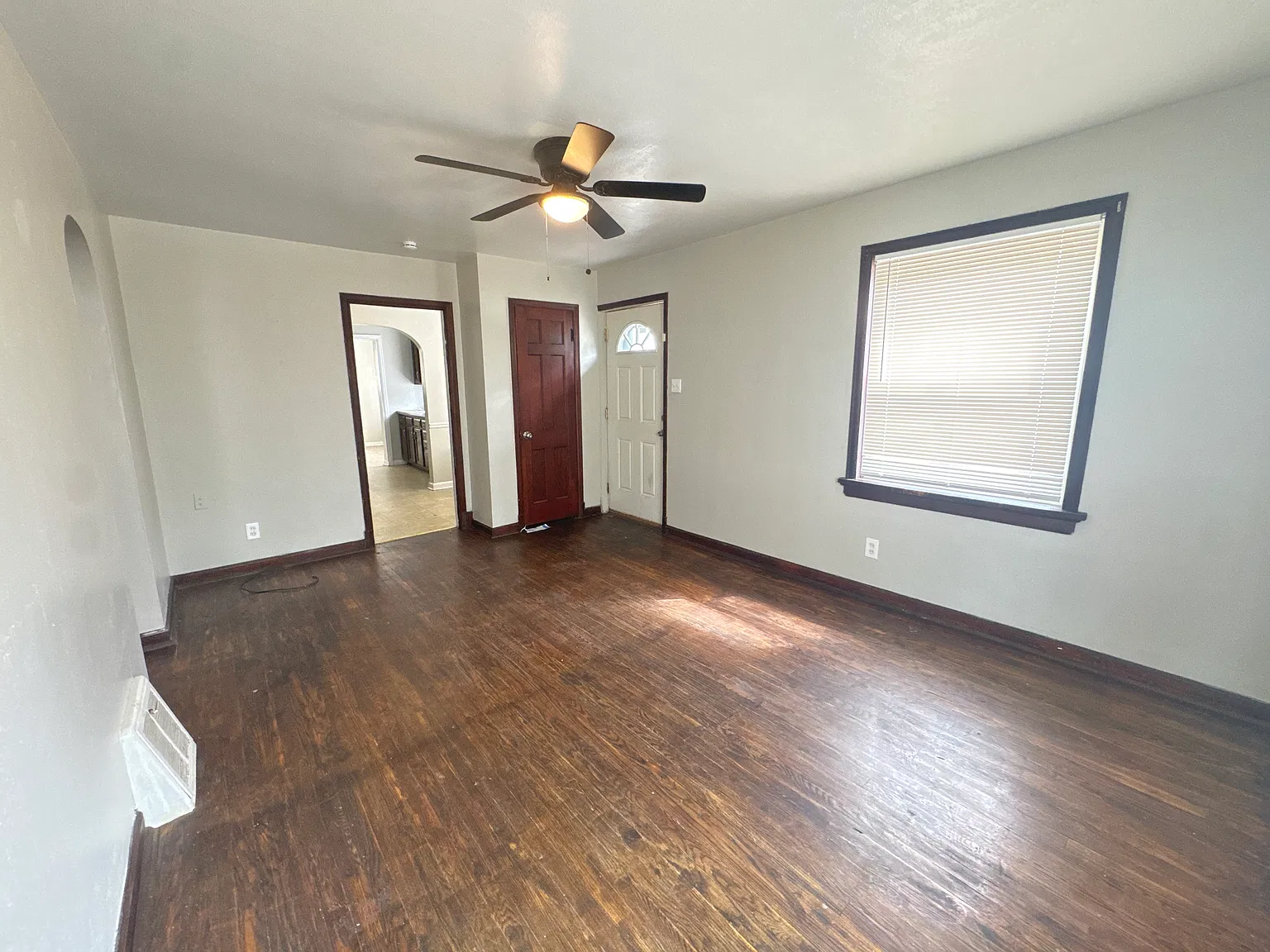 Spacious Home Looking For A Renter — Photo 3