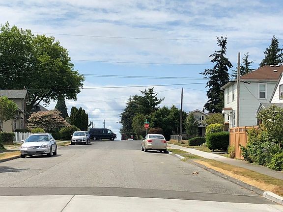 4th image of 1731 Wetmore Ave