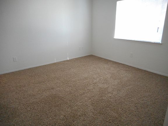 5th image of 464 Jordan Stuart Cir APT 124