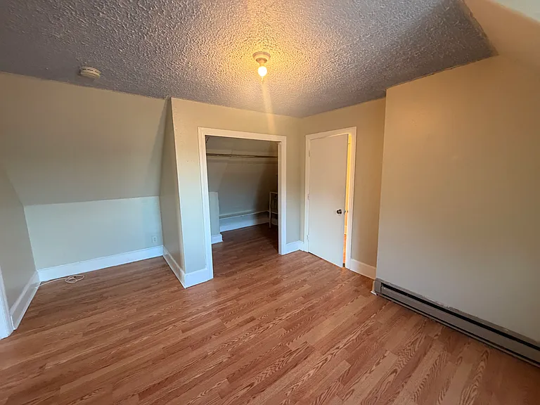 569 Main St #3 — Photo 11