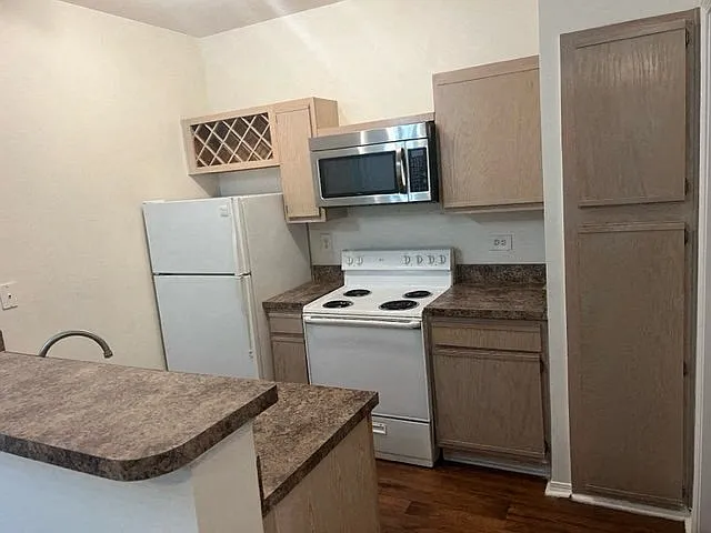 Wesley St. James Apartments at Sandy Springs — Photo 80