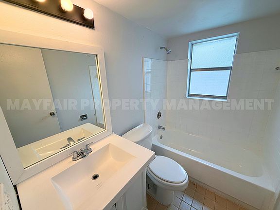 5th image of 4471 Treehouse Ln APT 9H
