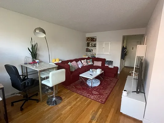 Rented by K & O Realty Associates Inc. | media 15