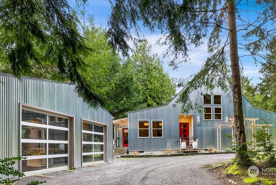 1st image of 4917 Hawkins Way