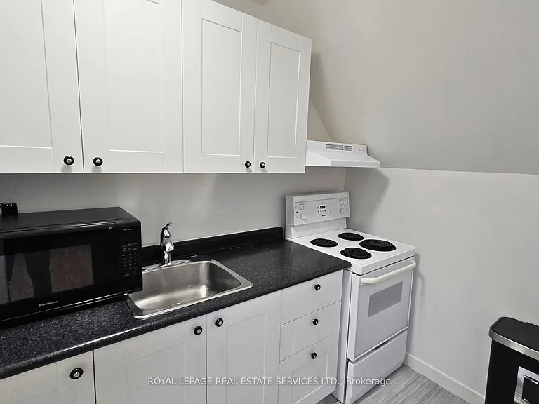 118 Pembroke St #3 — Photo 4