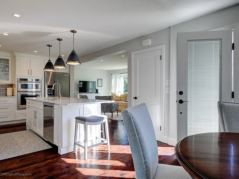 18 Sylvan Ter — Photo 11