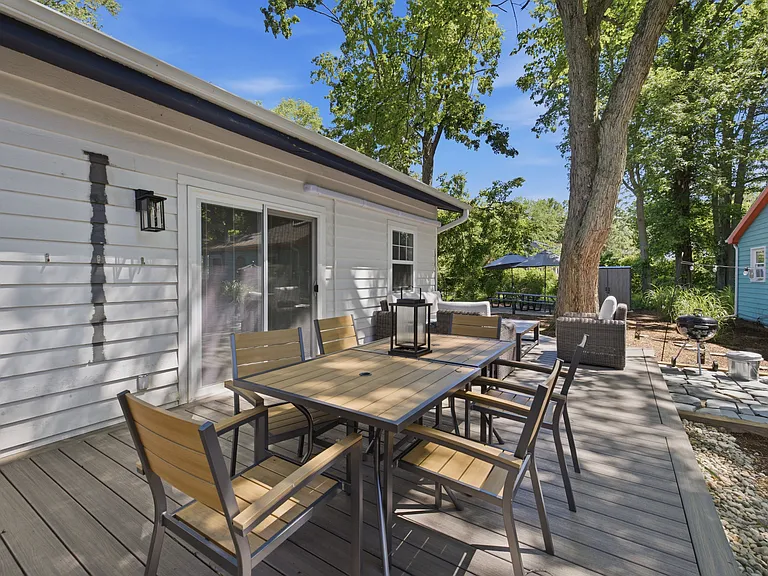15775 Lakeshore Rd #1 — Photo 22