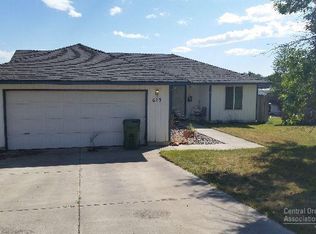 613 SE Grizzly Rd, Madras, OR 97741