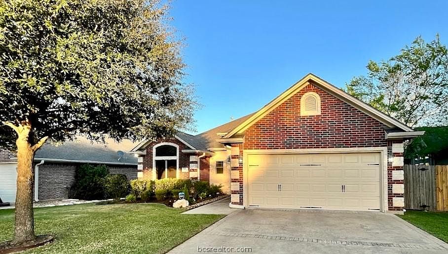 1st image of 2409 Norham Dr