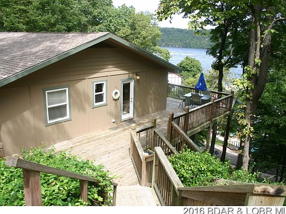 3rd image of 121 Bay More Ln