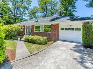 1920 Parkside Dr, Eugene, OR 97403