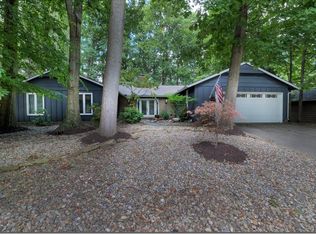 11966 The Bluffs Rd, Strongsville, OH