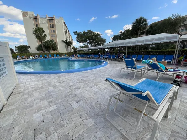 14475 Strathmore Ln, Delray Beach, FL