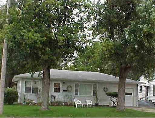 1st image of 524 N Grand Ave