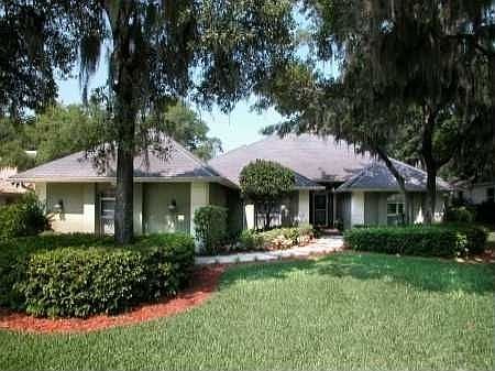 1st image of 2901 Clubhouse Dr