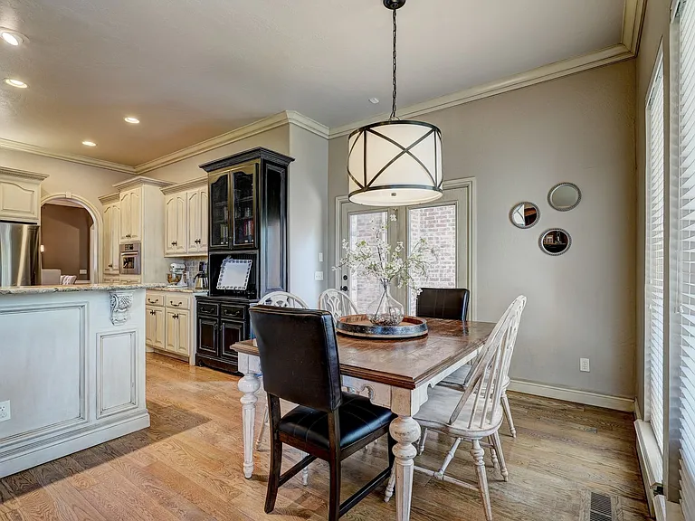 3116 Beacon Hill St — Photo 12