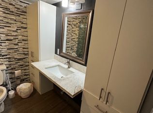 430 Lewers St #5-I, Honolulu, HI 96815