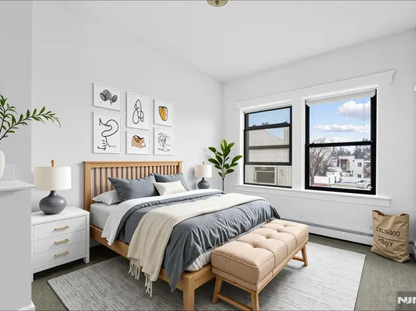 414 2nd St #3, Jersey City, NJ 07302