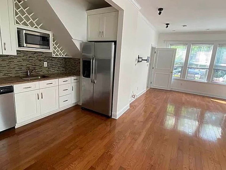 1st image of 20-69 36th St #1