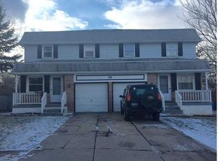 28 Sebring Dr, Depew, NY 14043