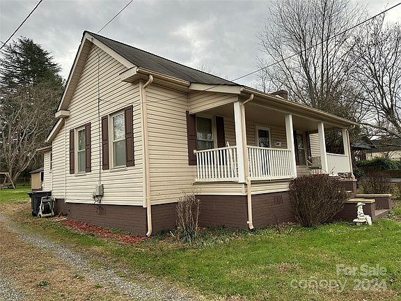 2nd image of 619 Alexander St