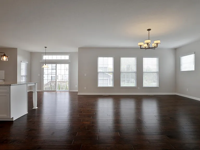1412 Leesland Dr — Photo 10