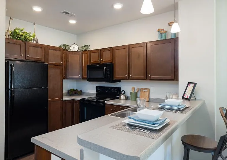 Regency Apartment Homes — Photo 20