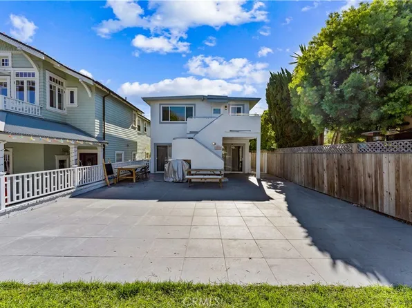 400 17th St, Manhattan Beach, CA 90266