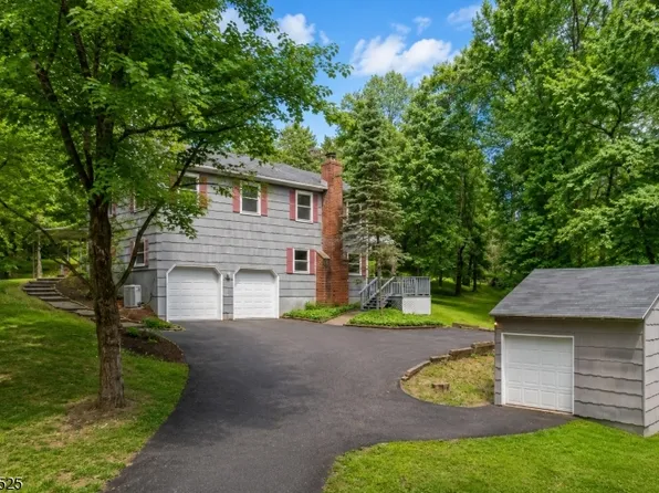200 Hockenbury Rd, Hillsborough Twp., NJ 08844