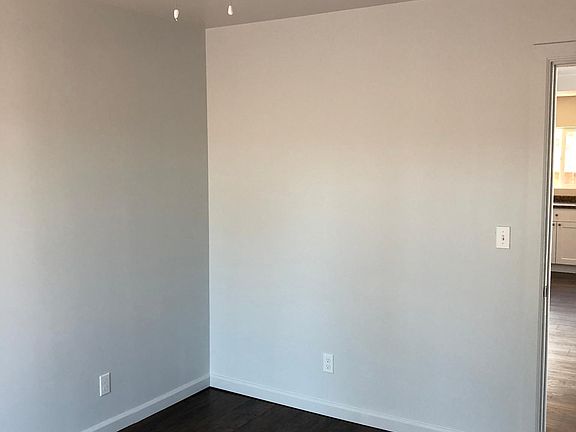 1BR Dining