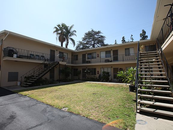2nd image of 3919 Rosemead Blvd