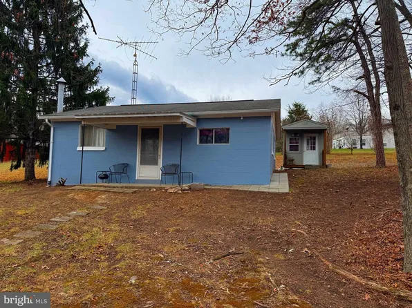 265 McCoy Dr, Augusta, WV 26704