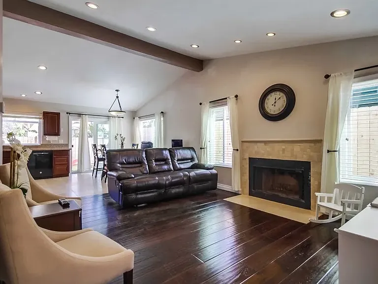 1569 Spring Creek Ln — Photo 6
